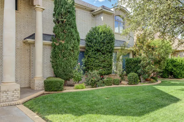 $1,098,000 | 1914 Aberdeen Avenue, Lubbock, TX 79407