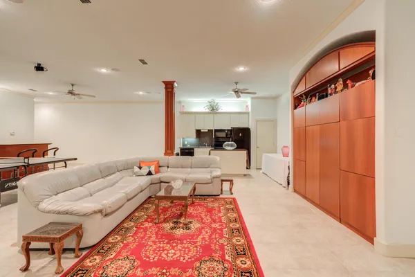 $1,098,000 | 1914 Aberdeen Avenue, Lubbock, TX 79407