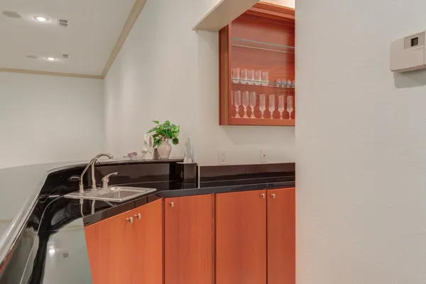 $1,098,000 | 1914 Aberdeen Avenue, Lubbock, TX 79407