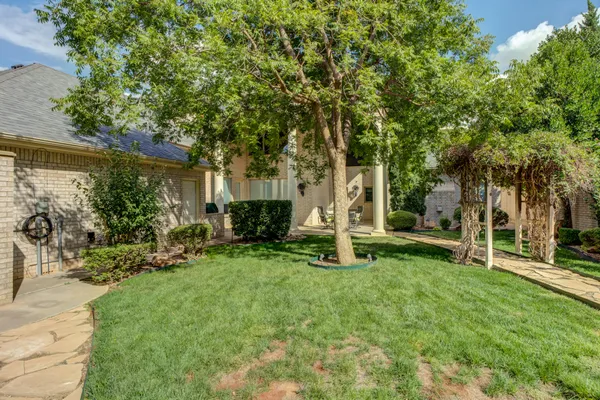 $1,098,000 | 1914 Aberdeen Avenue, Lubbock, TX 79407