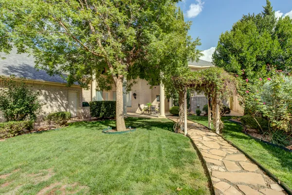 $1,098,000 | 1914 Aberdeen Avenue, Lubbock, TX 79407