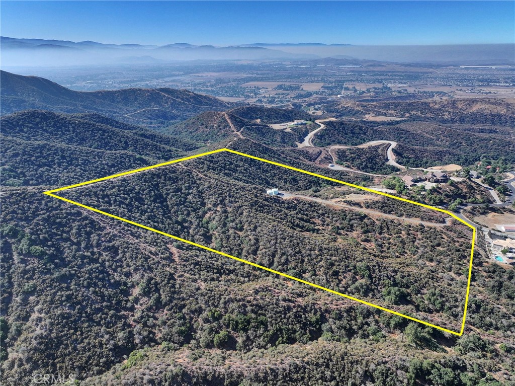 37995 Leta Drive Calimesa, CA 92320 - Photo 3 of 38