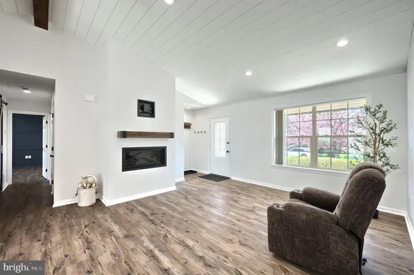 $395,000 | 440 Sterling Drive, Red Lion, PA 17356