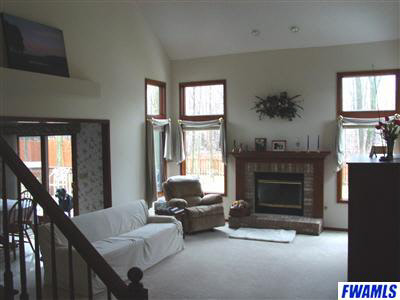1810 Broken Oak Road Fort Wayne, IN 46818 - Photo 3 of 7