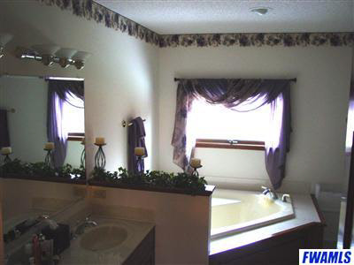 1810 Broken Oak Road Fort Wayne, IN 46818 - Photo 5 of 7