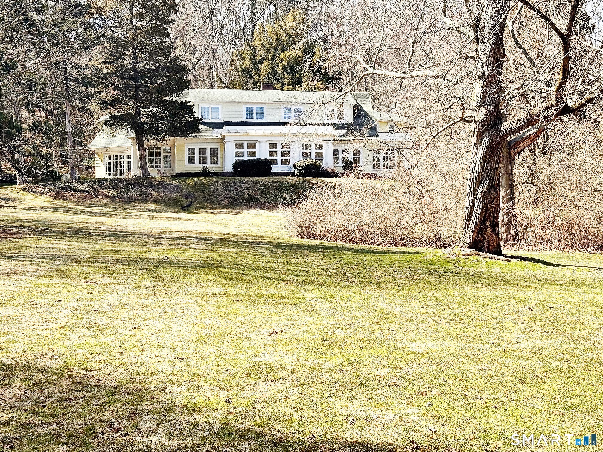 1050 Whitney Avenue Hamden, CT 06517 - Photo 4 of 40 a view of swimming pool with an ocean view