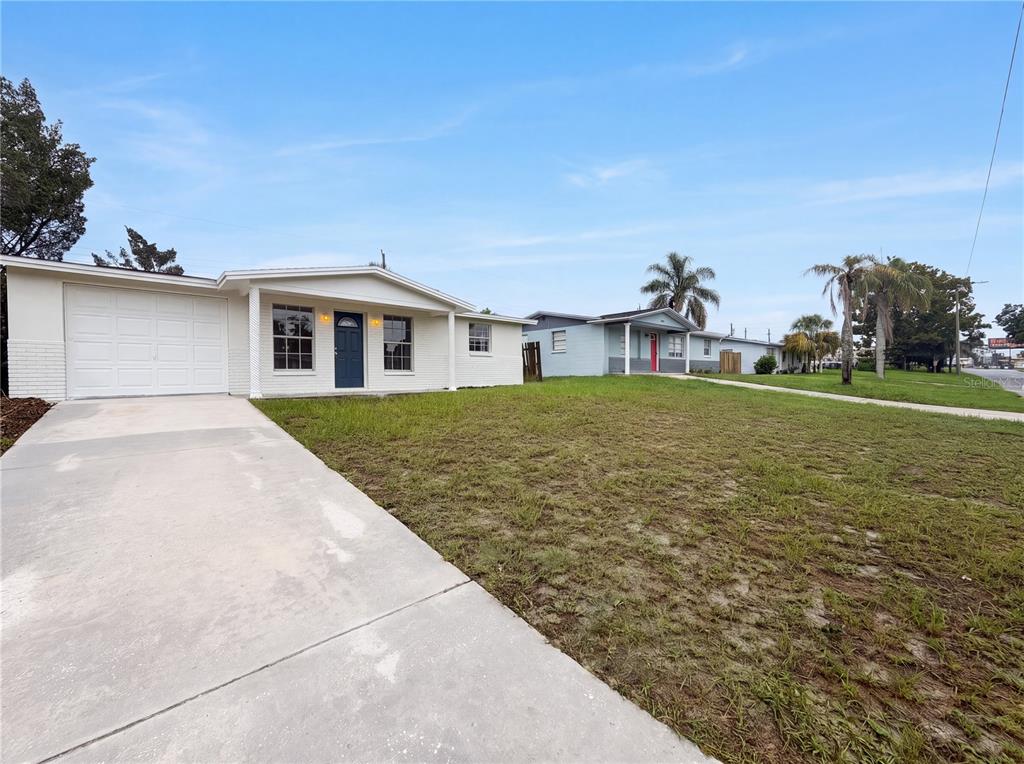4639 Irene Loop New Port Richey, FL 34652 - Photo 2 of 20