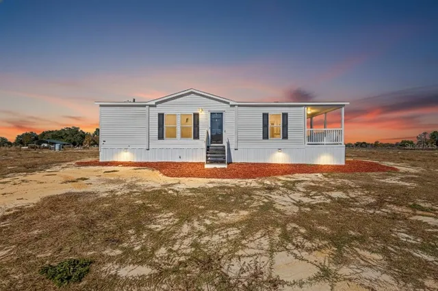 $355,000 | 11851 Southeast 21st Place, Morriston, FL 32668