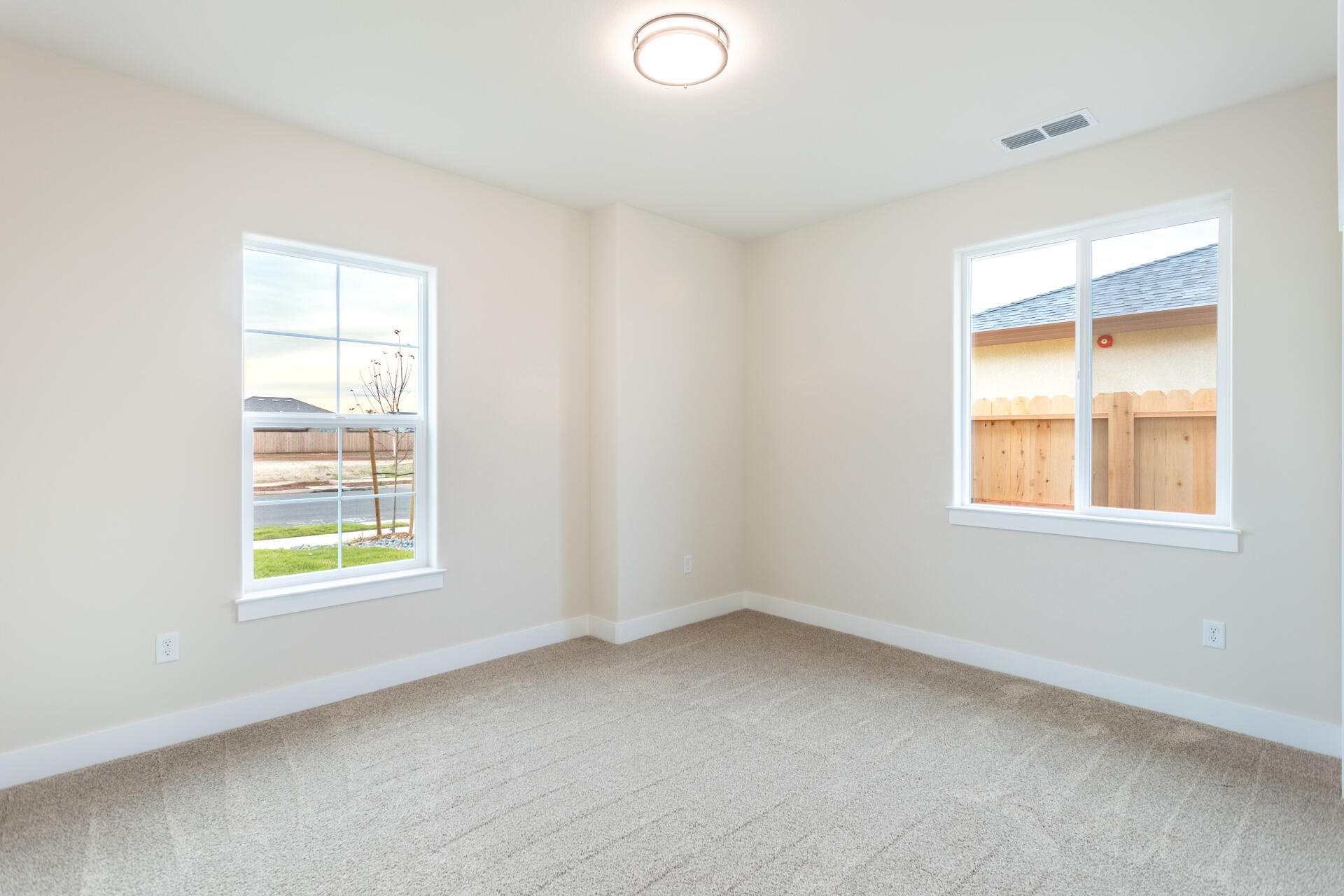 3258 Lower Lane Redding, CA 96002 - Photo 17 of 27 an empty room with windows