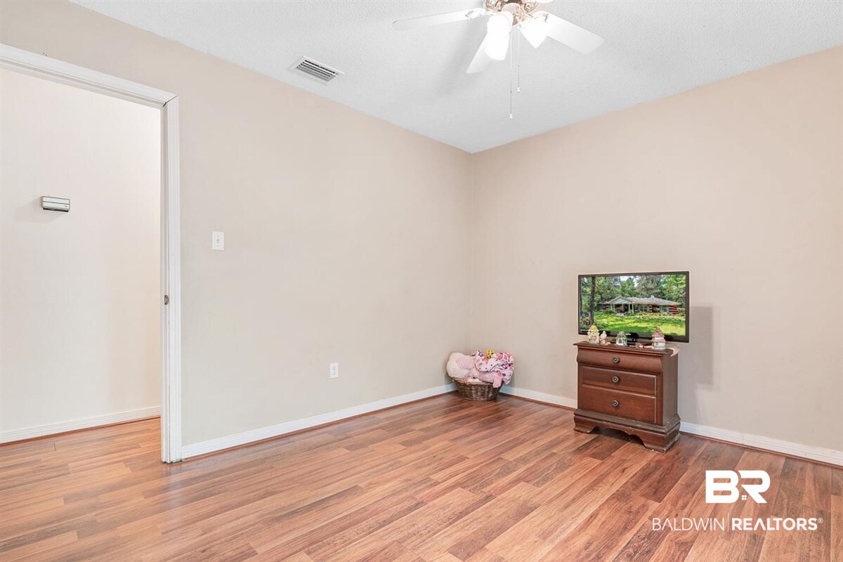 8275 Abbey Road East Wilmer, AL 36587 - Photo 20 of 42