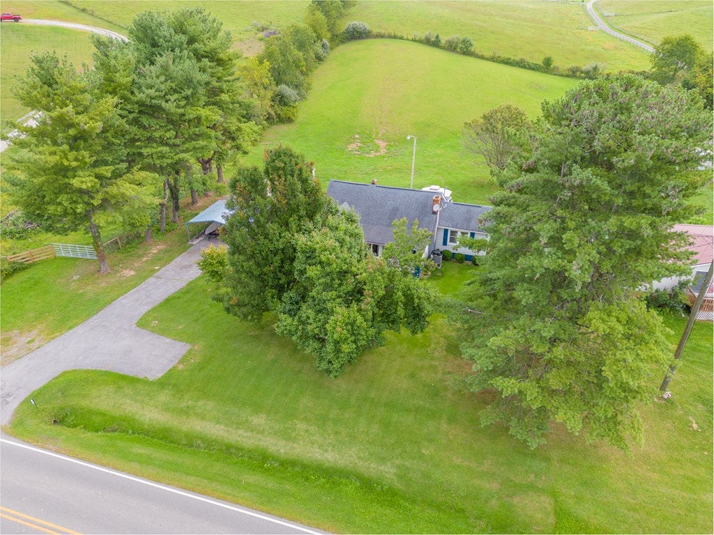 1448 Fort Chiswell Road Max Meadows, VA 24360 - Photo 46 of 51 Gallery Image 46