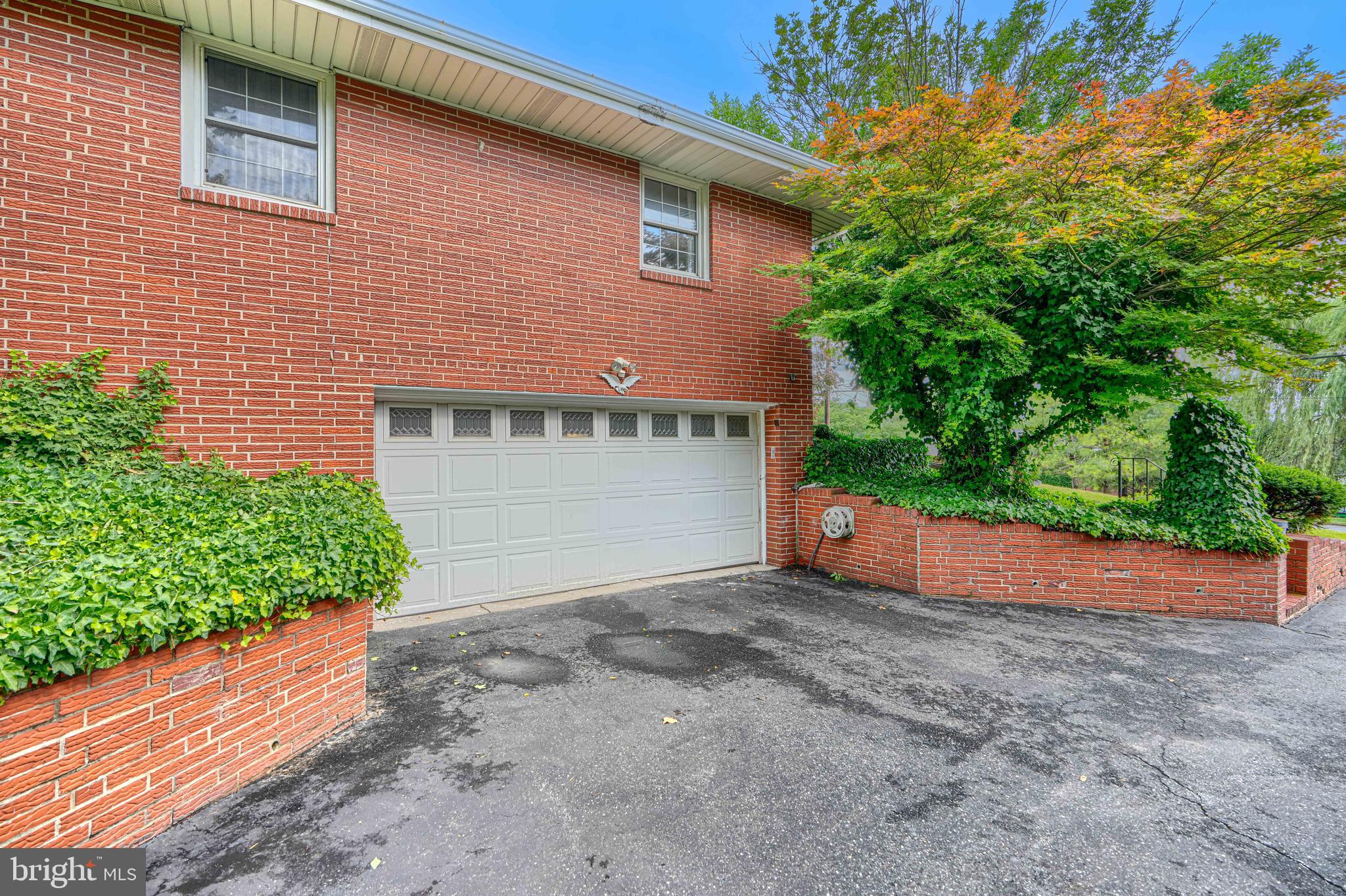 1237 South 48th Street Baltimore, MD 21222 - Photo 69 of 70 Over sized garage