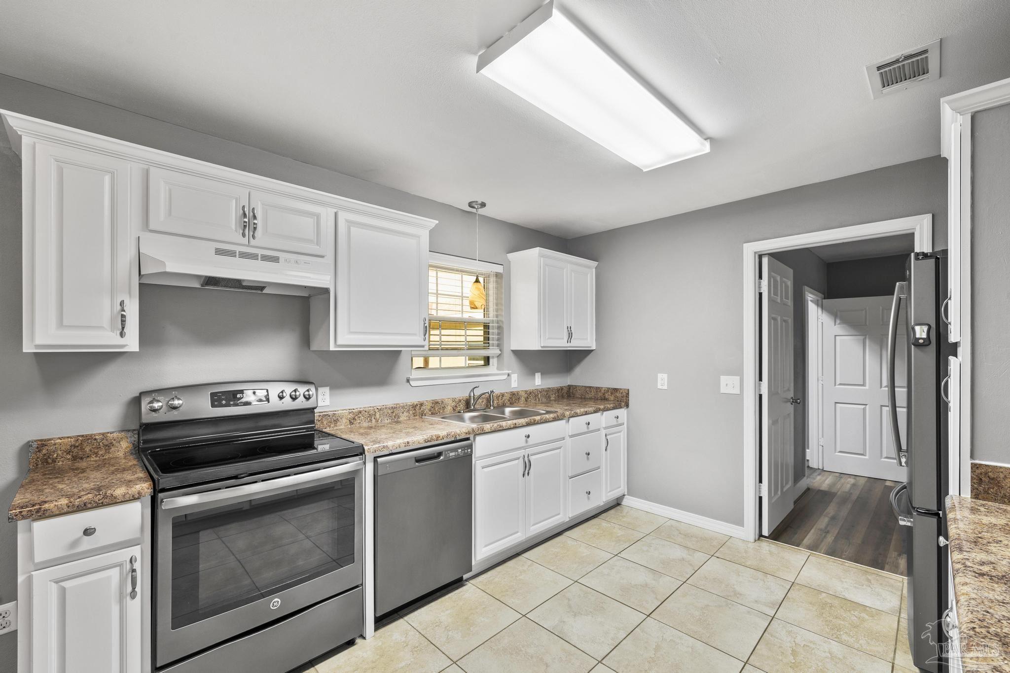 333 Western Pines Road Cantonment, FL 32533 - Photo 12 of 53 Gallery Image 12
