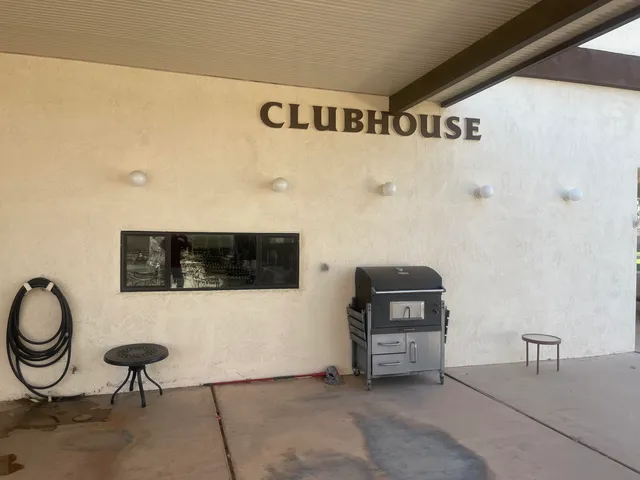 a view of a livingroom with furniture