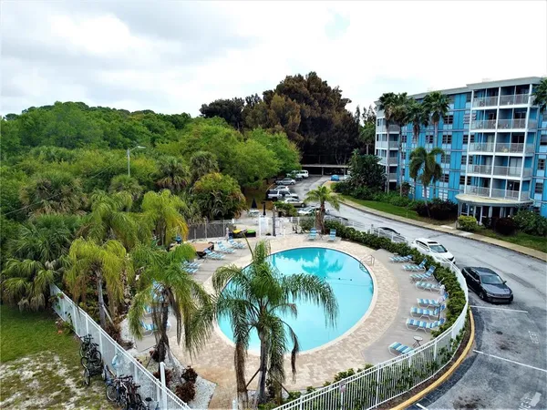 $1,695 | 3315 58th Avenue South, Unit 318, St. Petersburg, FL 33712