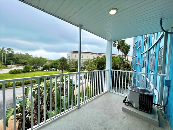 $1,695 | 3315 58th Avenue South, Unit 318, St. Petersburg, FL 33712