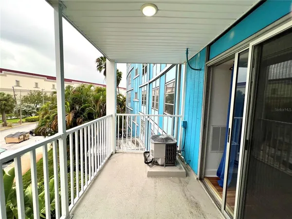 $1,695 | 3315 58th Avenue South, Unit 318, St. Petersburg, FL 33712