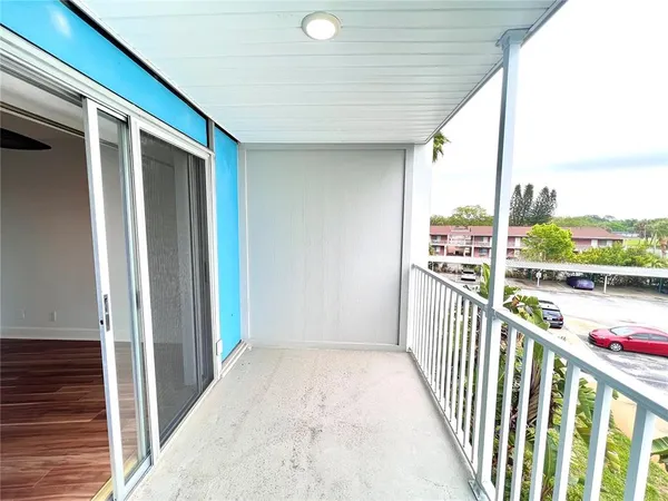 $1,695 | 3315 58th Avenue South, Unit 318, St. Petersburg, FL 33712