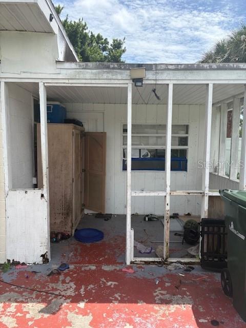 3310 Lexington Street Sarasota, FL 34231 - Photo 20 of 35 a view of a house with backyard