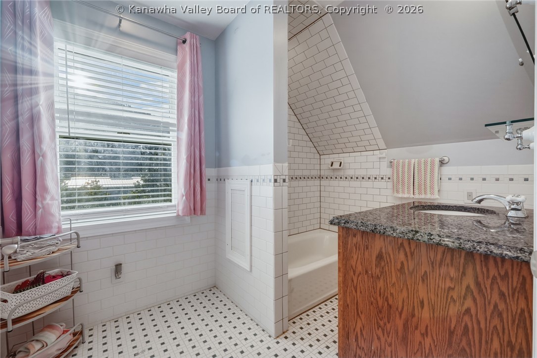 83 Garage Lane Winfield, WV 25213 - Photo 30 of 41 Gallery Image 30