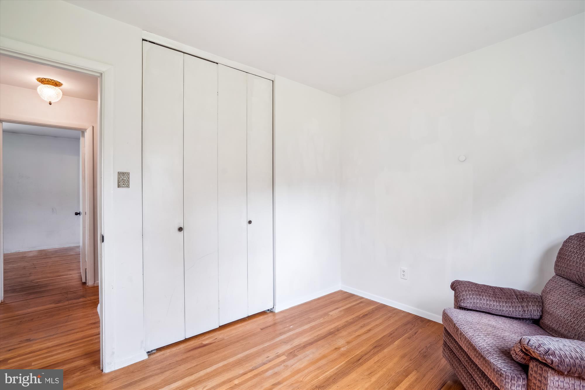 10520 Truxton Road Hyattsville, MD 20783 - Photo 20 of 30 Bedroom 3