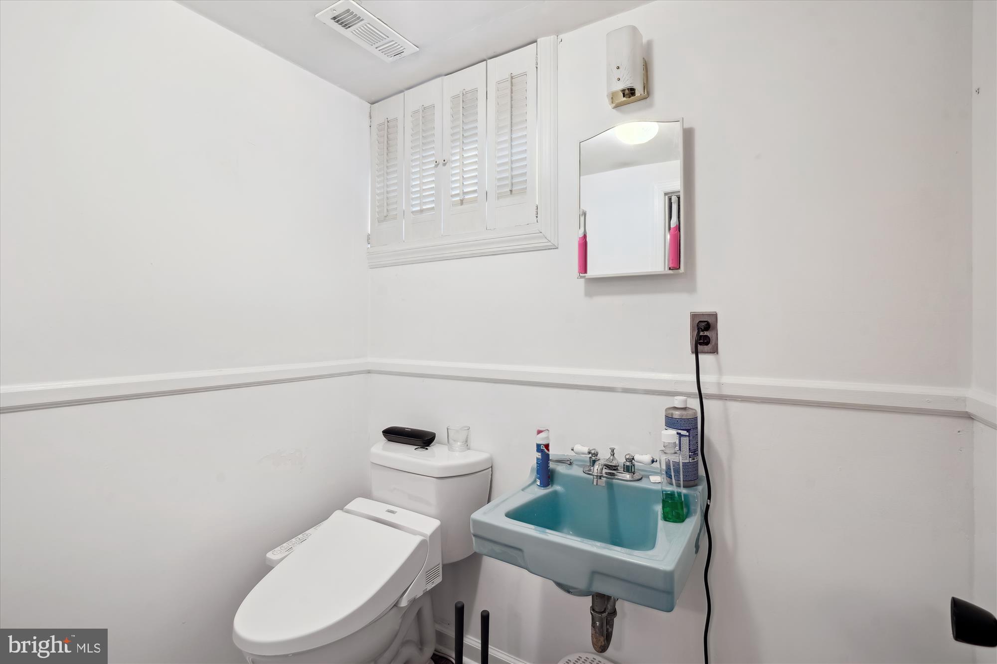 10520 Truxton Road Hyattsville, MD 20783 - Photo 24 of 30 Half bath lower level