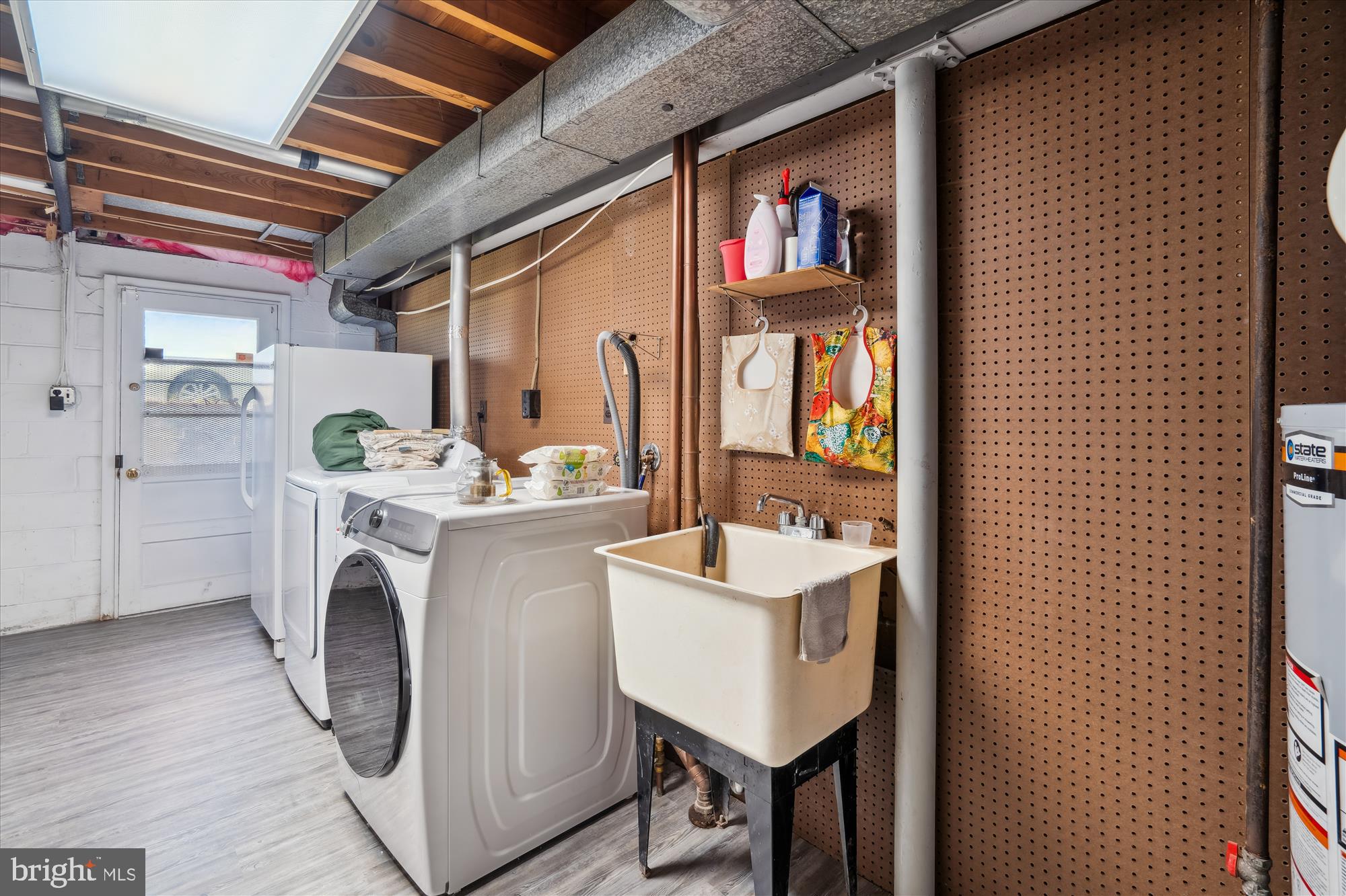 10520 Truxton Road Hyattsville, MD 20783 - Photo 25 of 30 Utility room