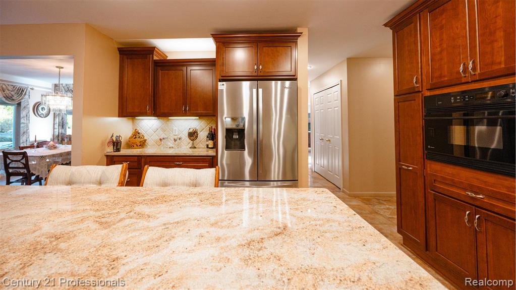 1008 Hidden Lane Rochester Hills, MI 48309 - Photo 17 of 99