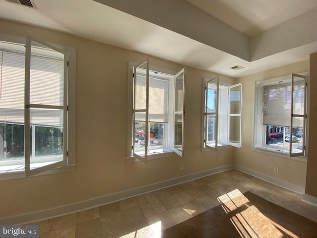 1203 31st Street Northwest Washington, DC 20007 - Photo 4 of 23