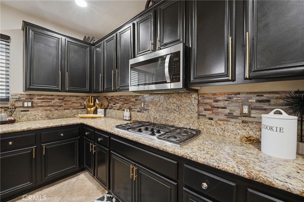 16180 Angel Canyon Drive Riverside, CA 92503 - Photo 12 of 61