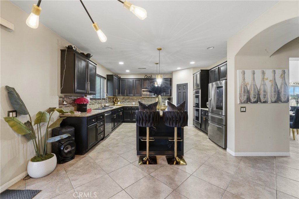 16180 Angel Canyon Drive Riverside, CA 92503 - Photo 14 of 61