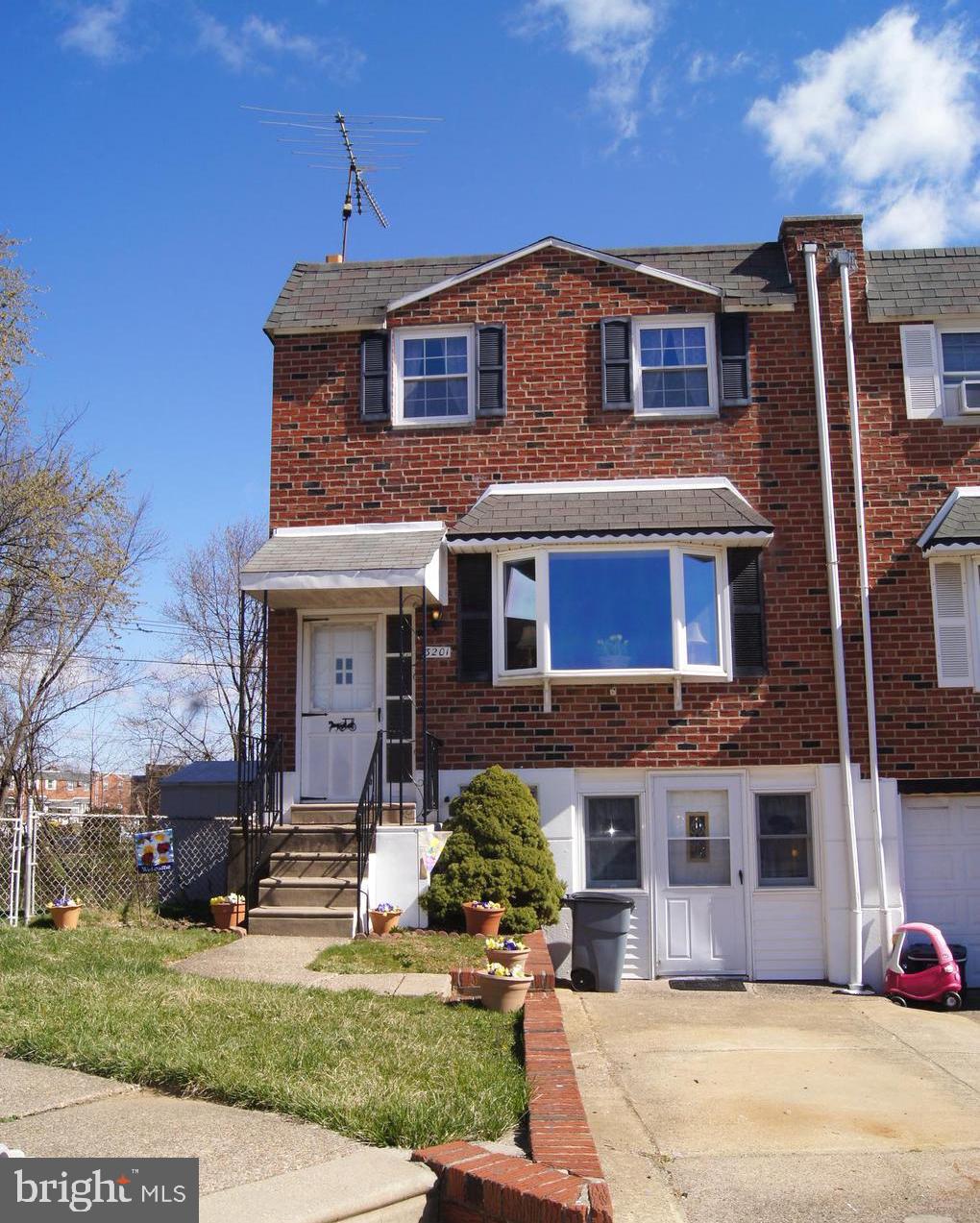 3201 Ancona Road Philadelphia, PA 19154 - Photo 1 of 75