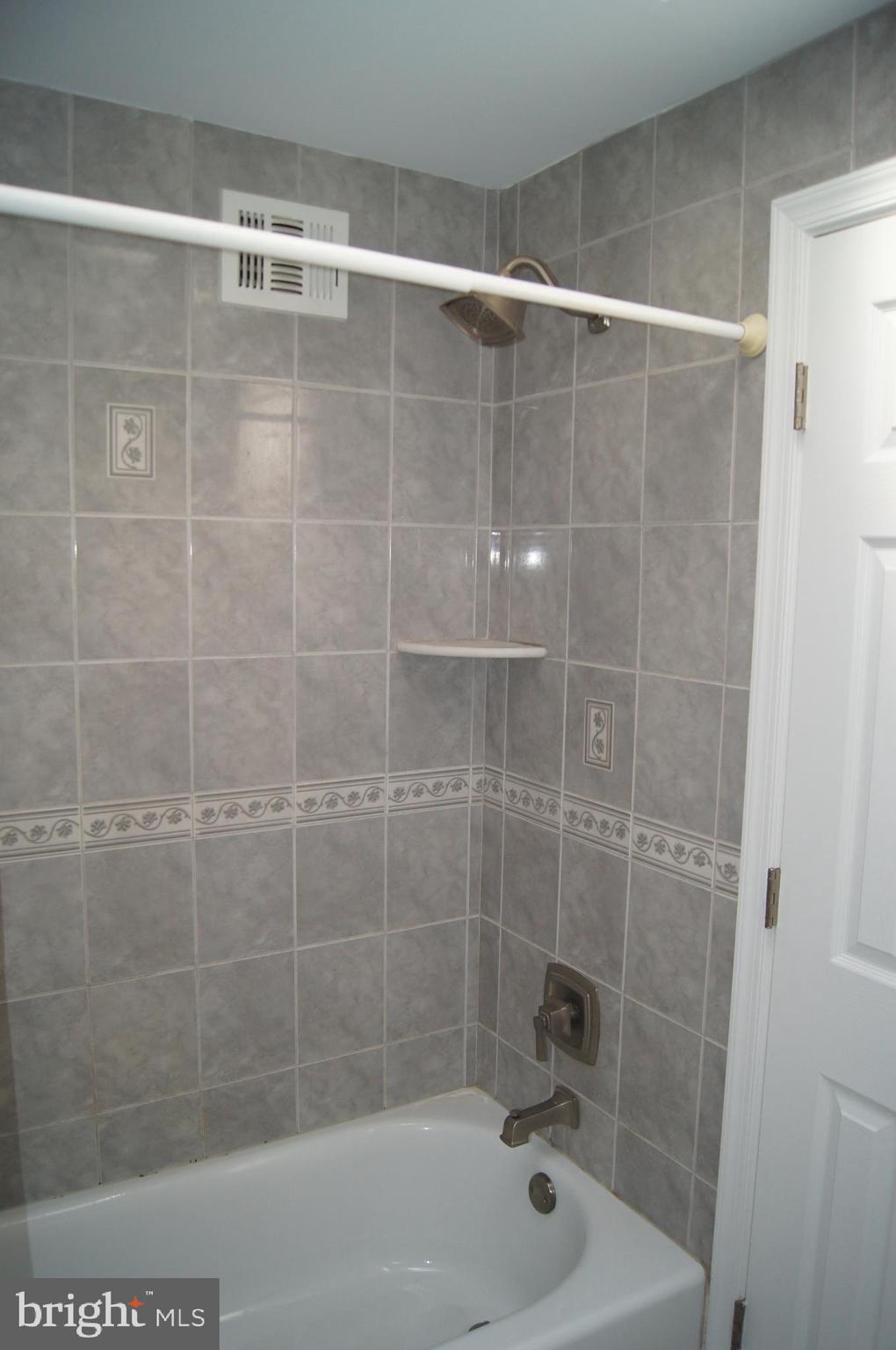 3201 Ancona Road Philadelphia, PA 19154 - Photo 32 of 75