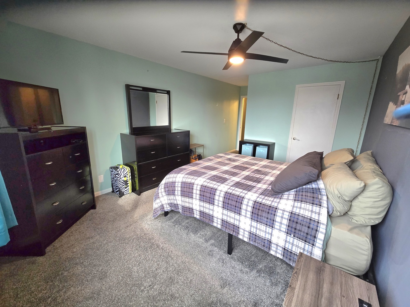 470 Raintree Court, Unit 3L Glen Ellyn, IL 60137 - Photo 18 of 33 Gallery Image 18
