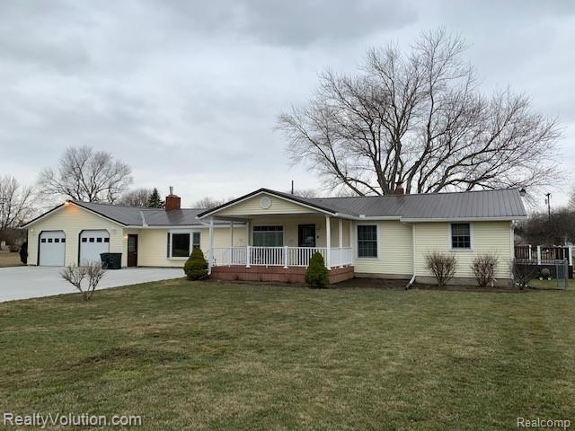 1805 Mayfield Road Lapeer, MI 48446 - Photo 1 of 38 IMG_0509.jpg