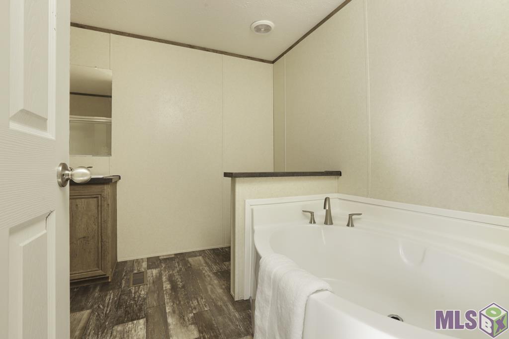 14401 Courtney Road, Unit 23 Walker, LA 70785 - Photo 17 of 21