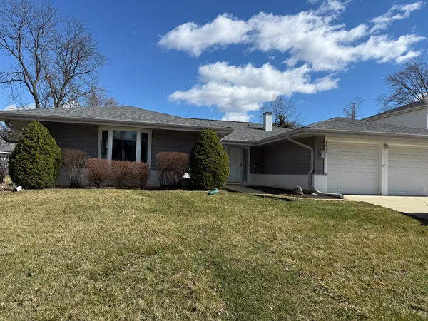 $520,000 | 1419 Churchill Road, Schaumburg, IL 60169