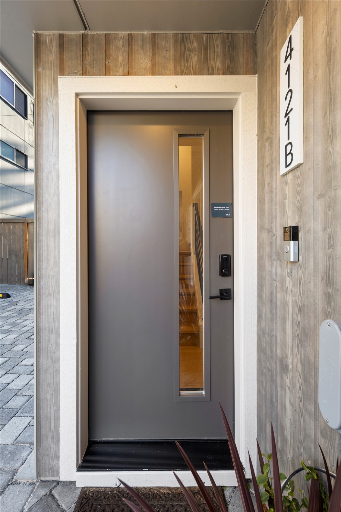 4121 B Chilberg Avenue Southwest Seattle, WA 98116 - Photo 2 of 29 a view of bedroom with a front door