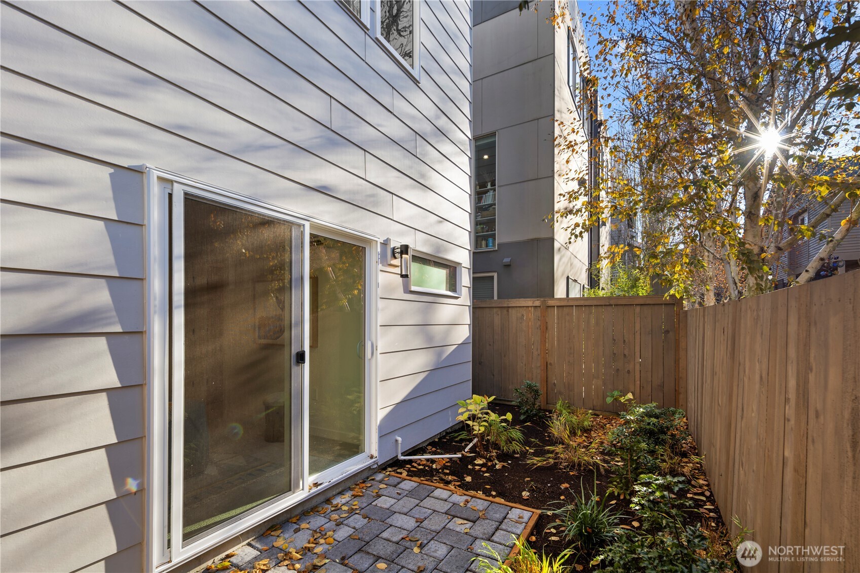 4121 B Chilberg Avenue Southwest Seattle, WA 98116 - Photo 25 of 29