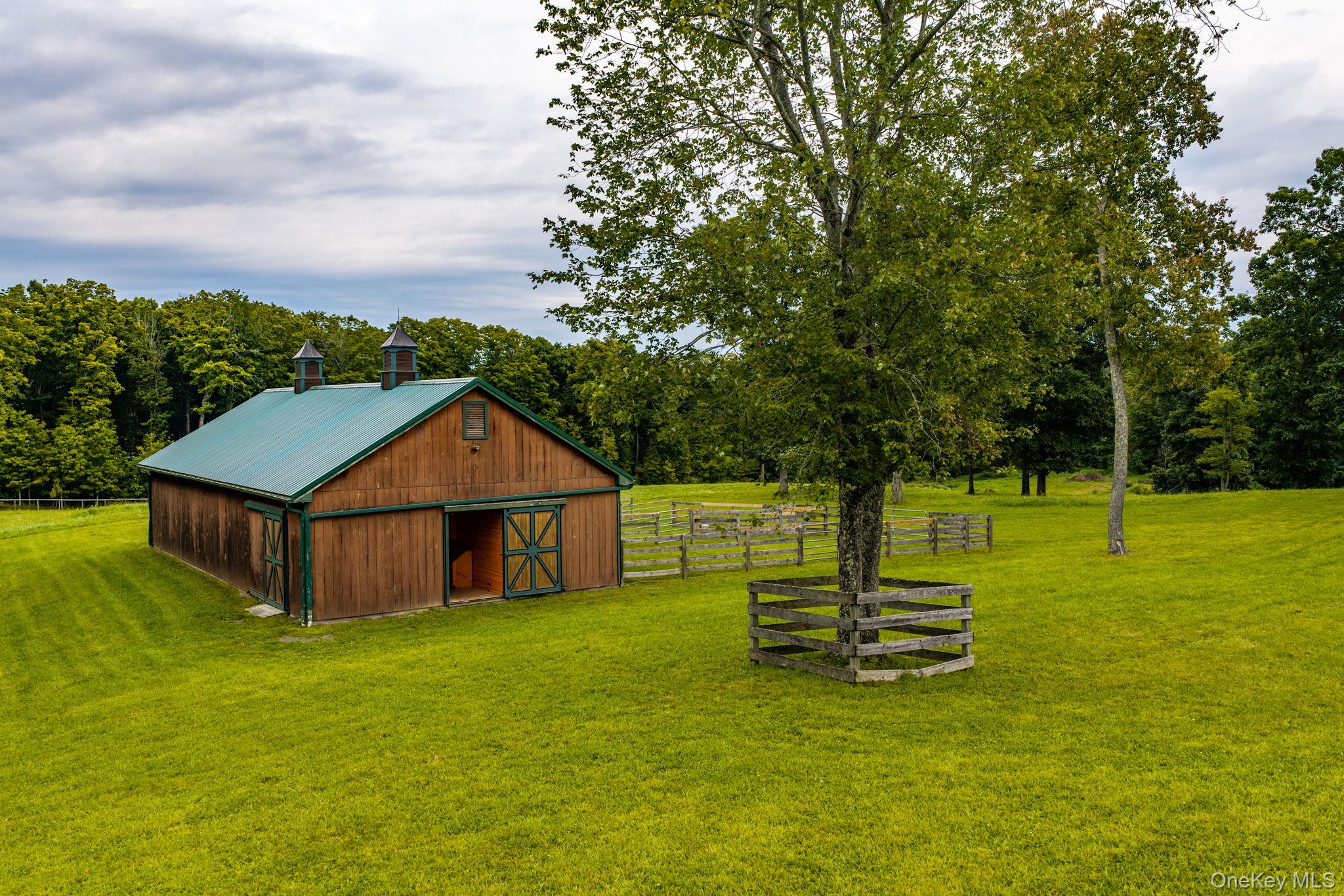120 Shaw Road Middletown, NY 10941 - Photo 39 of 50 Front view of loafing shed.