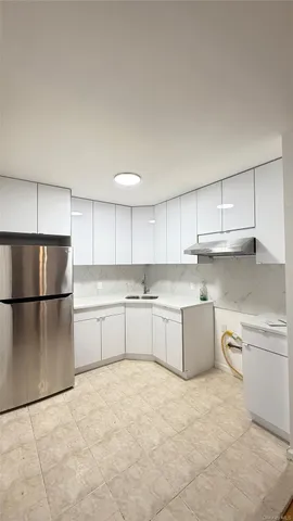$3,200 | 25-10 88th Street | Jackson Heights