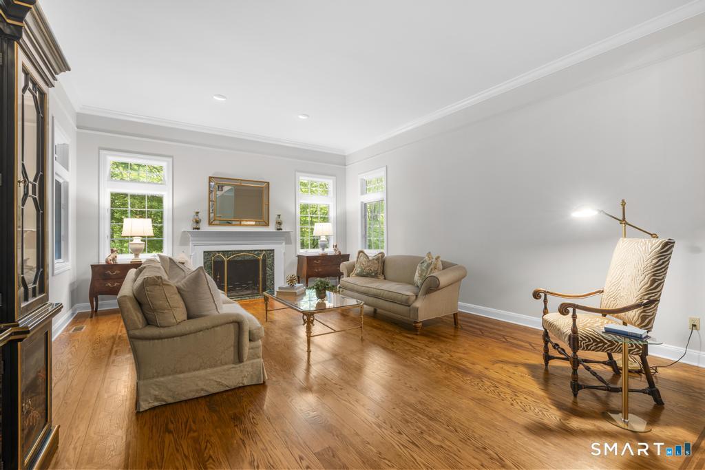 324 Nod Hill Road Wilton, CT 06897 - Photo 5 of 39