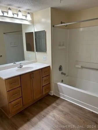 $2,757 | 488 Bedford Street, Unit 308, Stamford, CT 06901