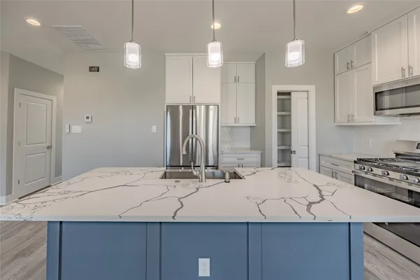 $299,500 | 737 Ebenezer Lane, Brenham, TX 77833