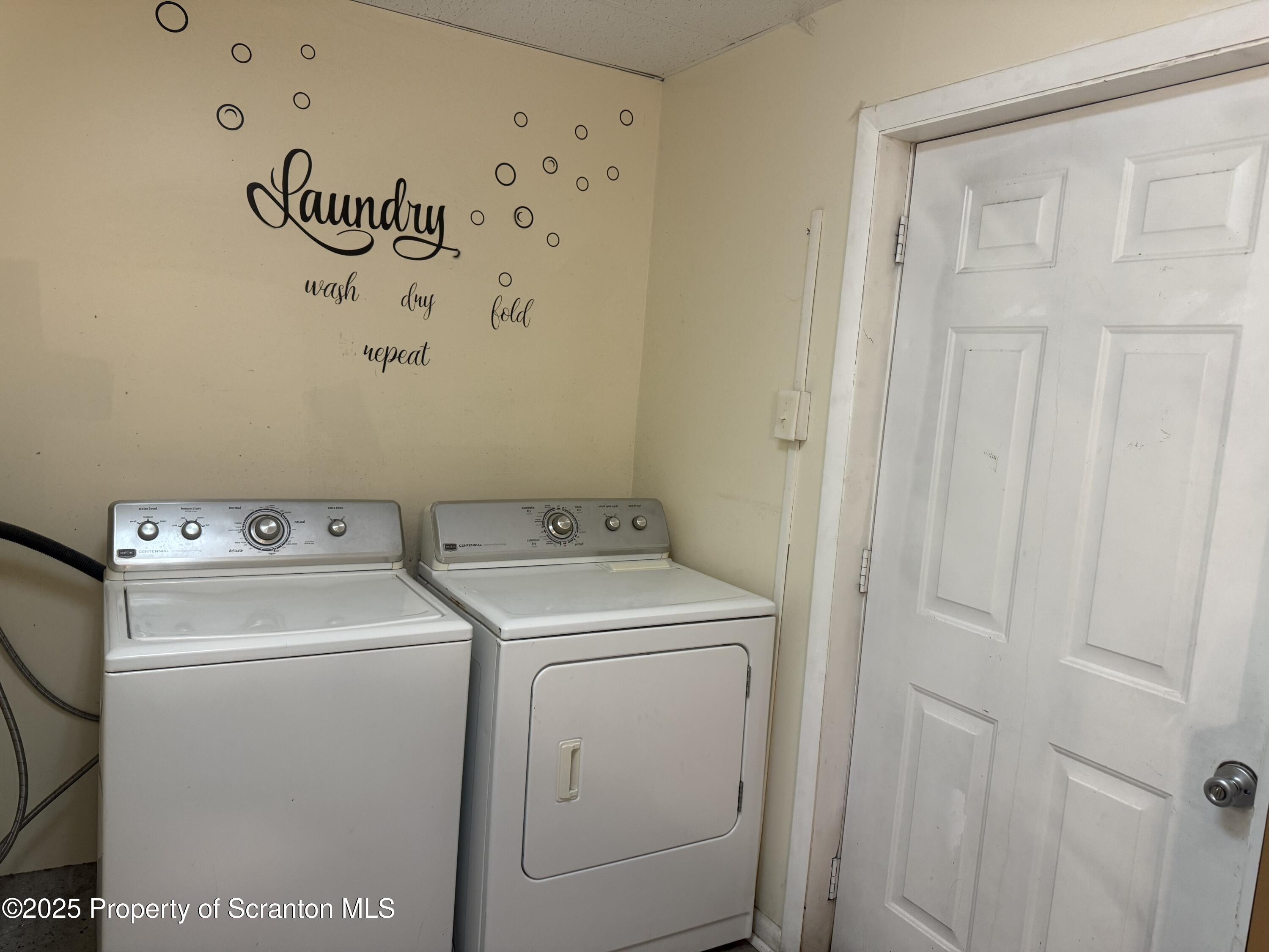 315 Wheeler Avenue Scranton, PA 18510 - Photo 8 of 18 a utility room with dryer and washer