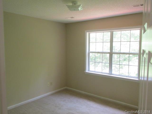 8290 Hunley Ridge Road Matthews, NC 28104 - Photo 8 of 11 Gallery Image 8