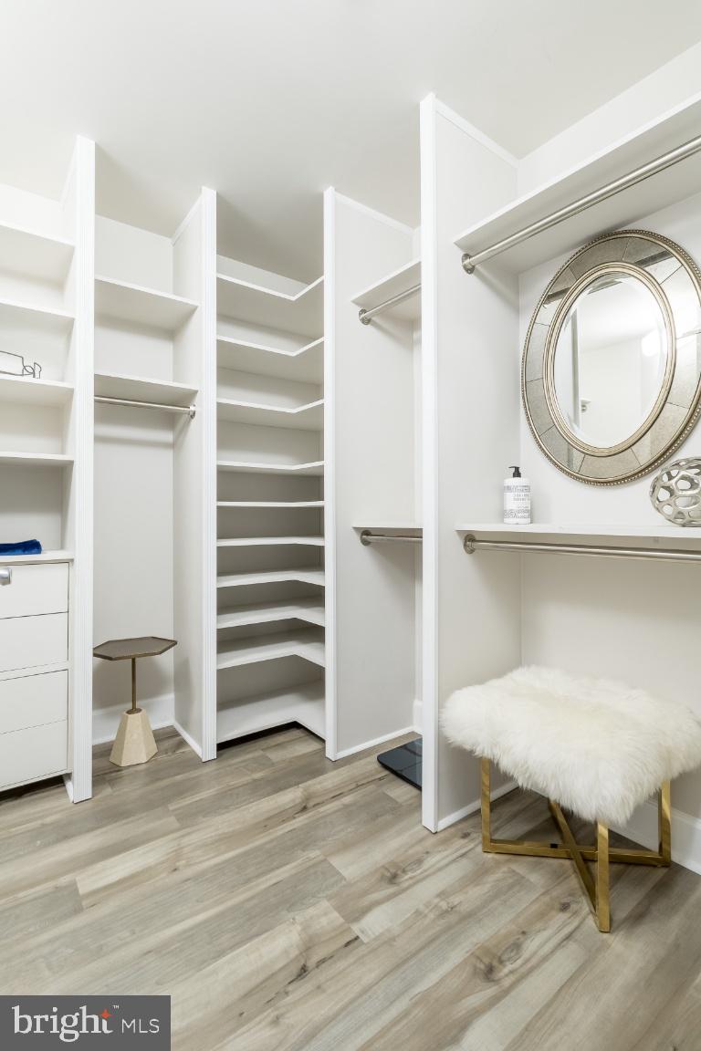 3650 South Glebe Road, Unit 242 Arlington, VA 22202 - Photo 18 of 36