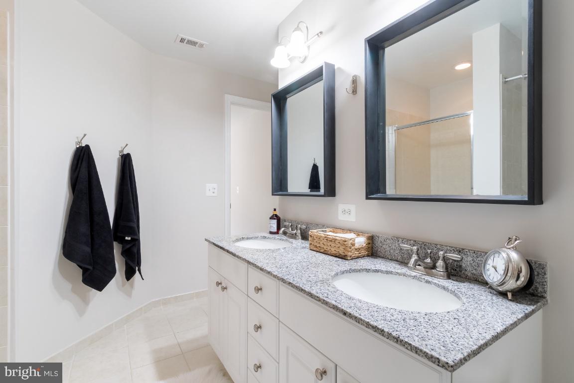 3650 South Glebe Road, Unit 242 Arlington, VA 22202 - Photo 21 of 36