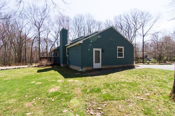 18 Stanley Road Medway, MA 02053 - Photo 29 of 30 Gallery Image 29