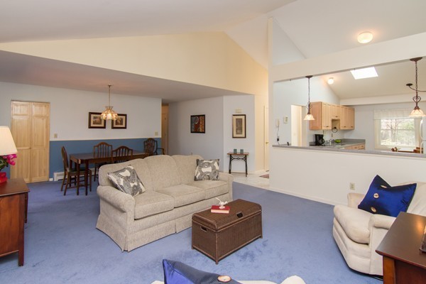 18 Stanley Road Medway, MA 02053 - Photo 8 of 30 Gallery Image 8